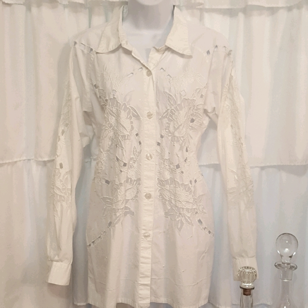 Vintage Jewel Queen Laser Cut Shirt
